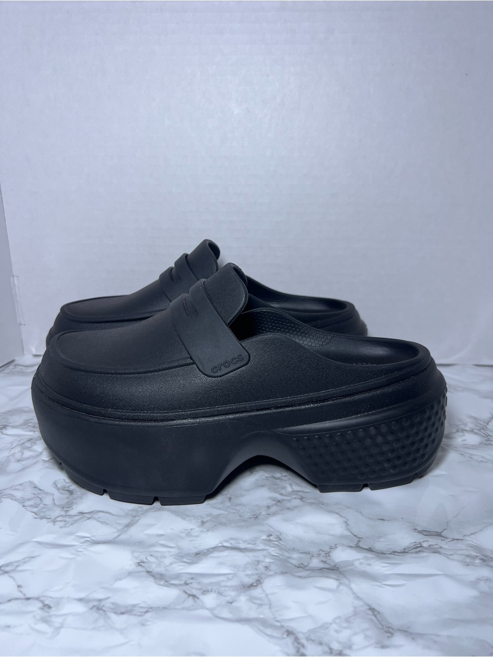 Crocs Stomp Loafer Mules Clogs
Shoes W7/M5 Black Chunky
Platform Slip On 209937